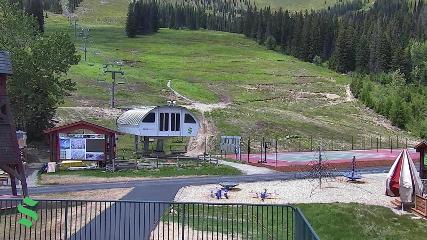 Schweitzer Mountain Resort: The Village (schweitzer.com)