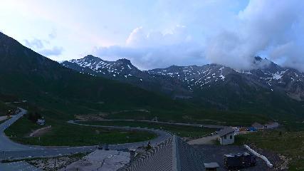 Serre Chevalier: Col du Lautaret - 2058m (serre-chevalier.com)