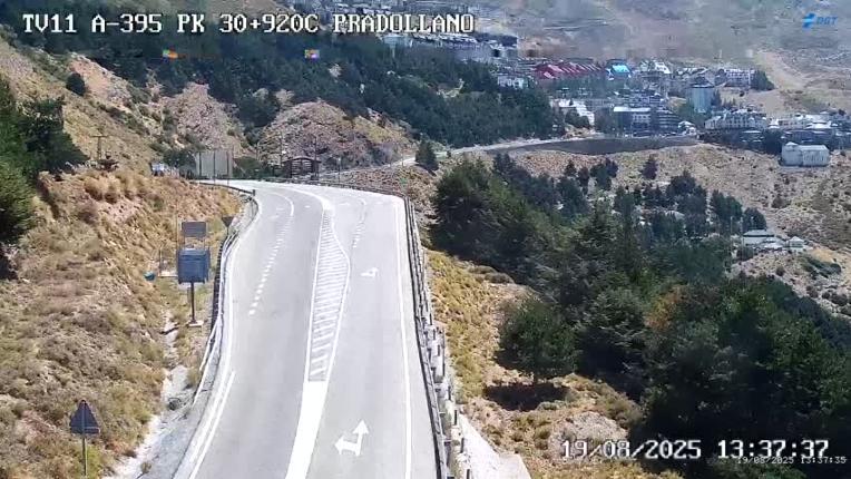 Webcam Sierra Nevada: Carretera acceso