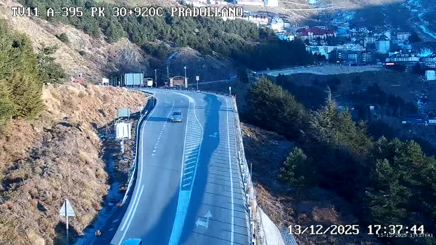 Webcam Sierra Nevada: Carretera acceso