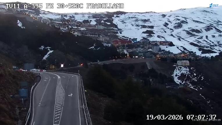 Webcam Sierra Nevada: Carretera acceso