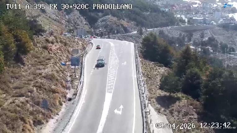 Webcam Sierra Nevada: Carretera acceso