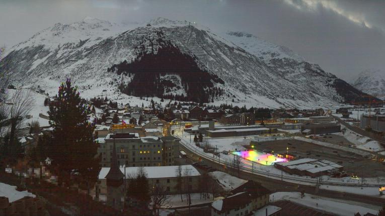 Webcam SkiArena - Andermatt Sedrun: Bäzberg, Andermatt