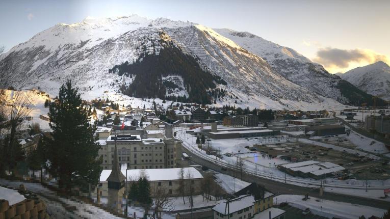 Webcam SkiArena - Andermatt Sedrun: Bäzberg, Andermatt