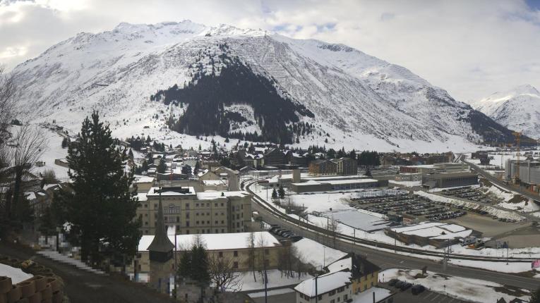 Webcam SkiArena - Andermatt Sedrun: Bäzberg, Andermatt
