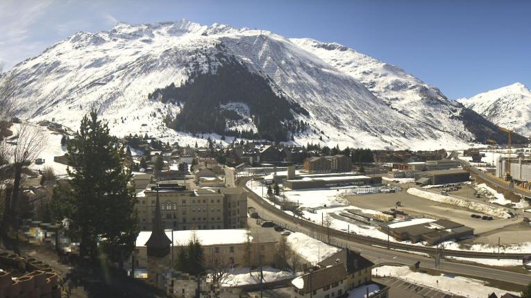 Webcam SkiArena - Andermatt Sedrun: Bäzberg, Andermatt
