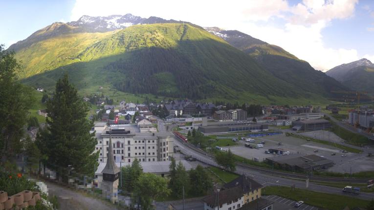 Webcam SkiArena - Andermatt Sedrun: Bäzberg, Andermatt