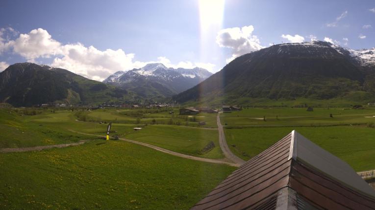 Webcam SkiArena - Andermatt Sedrun: Golfplatz