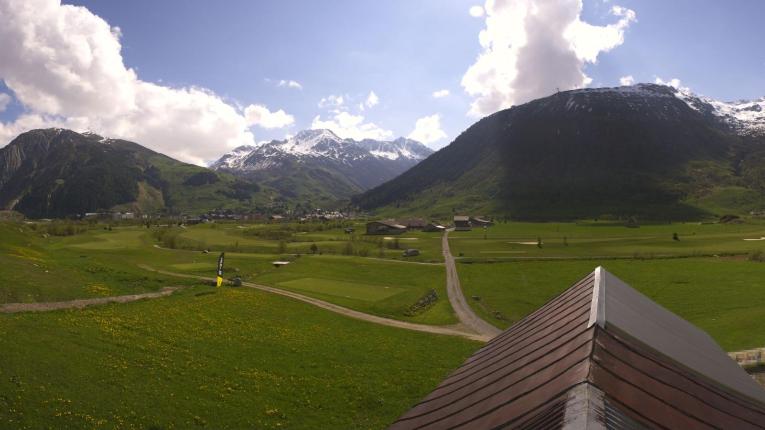 Webcam SkiArena - Andermatt Sedrun: Golfplatz