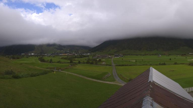 Webcam SkiArena - Andermatt Sedrun: Golfplatz