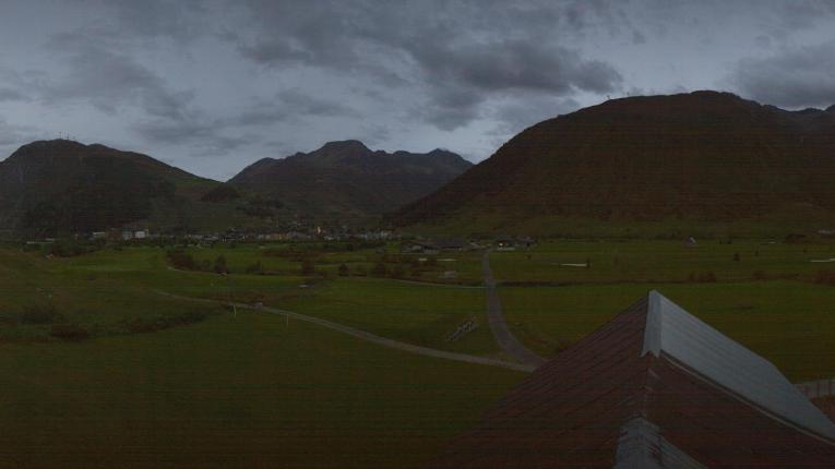 Webcam SkiArena - Andermatt Sedrun: Golfplatz