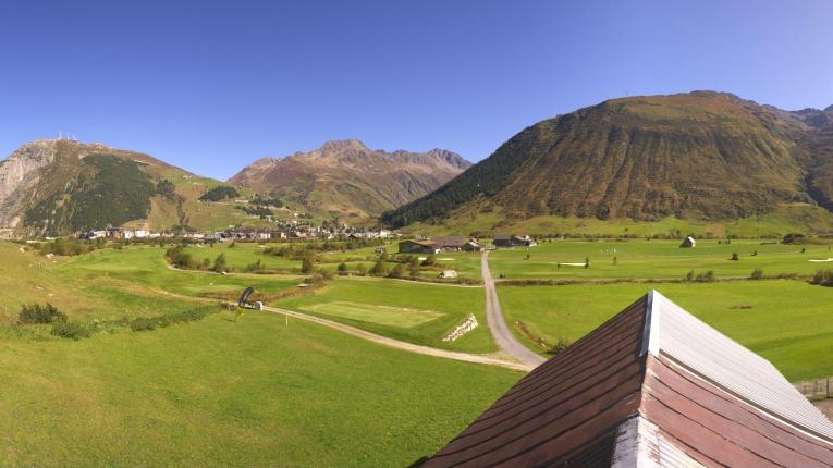 Webcam SkiArena - Andermatt Sedrun: Golfplatz