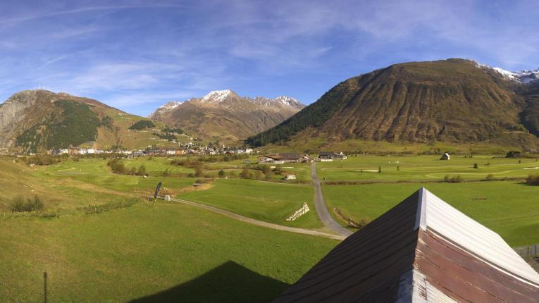 Webcam SkiArena - Andermatt Sedrun: Golfplatz