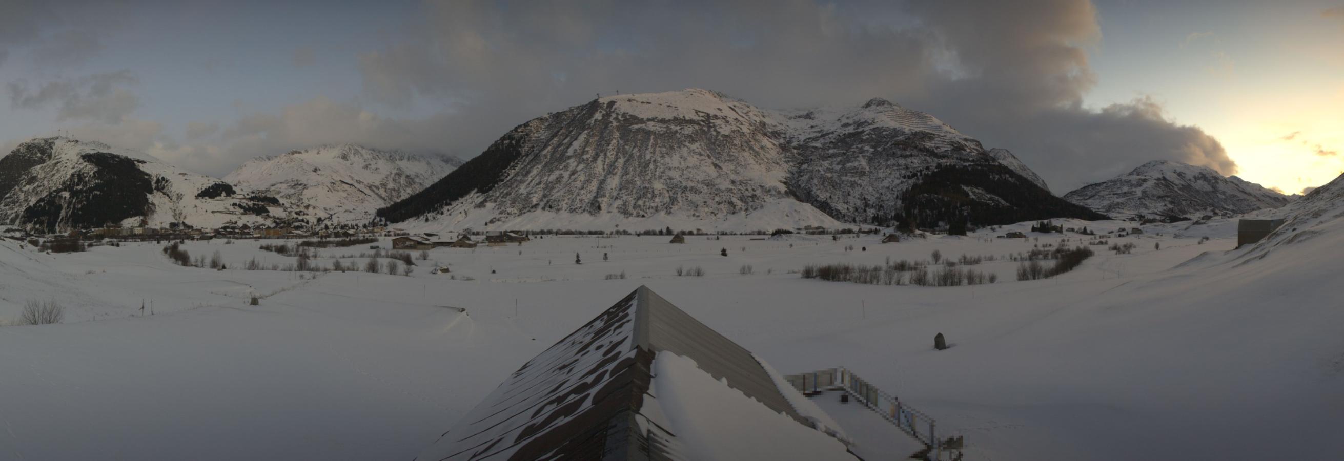 Webcam SkiArena - Andermatt Sedrun: Golfplatz