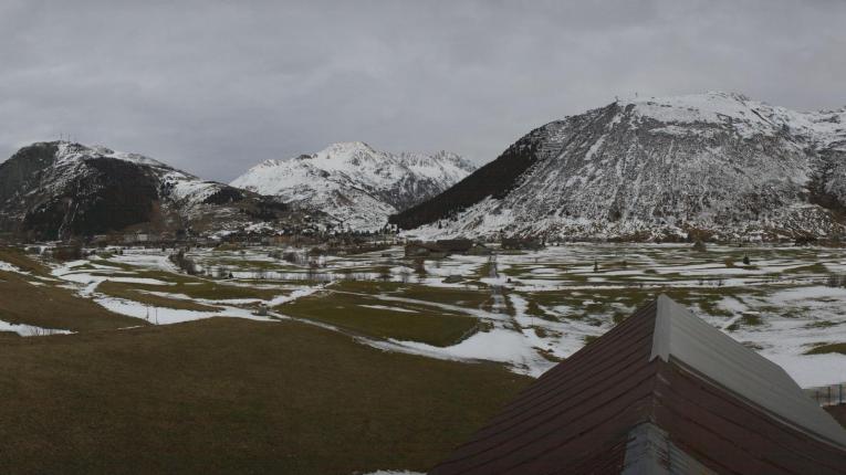 Webcam SkiArena - Andermatt Sedrun: Golfplatz