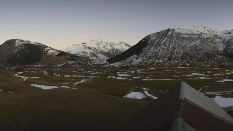 Webcam SkiArena - Andermatt Sedrun: Golfplatz