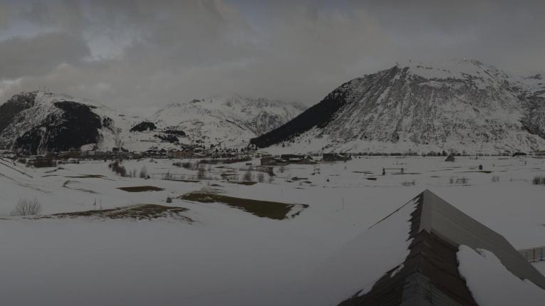 Webcam SkiArena - Andermatt Sedrun: Golfplatz