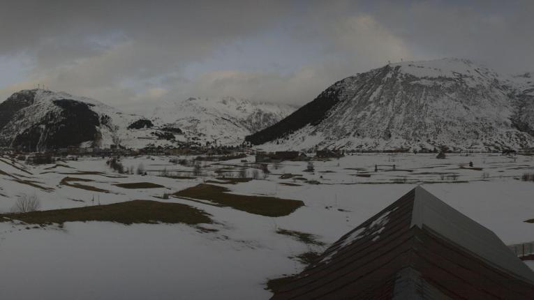 Webcam SkiArena - Andermatt Sedrun: Golfplatz