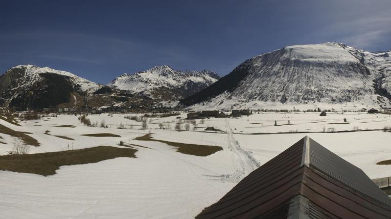 Webcam SkiArena - Andermatt Sedrun: Golfplatz