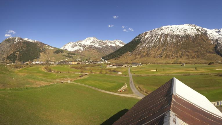 Webcam SkiArena - Andermatt Sedrun: Golfplatz