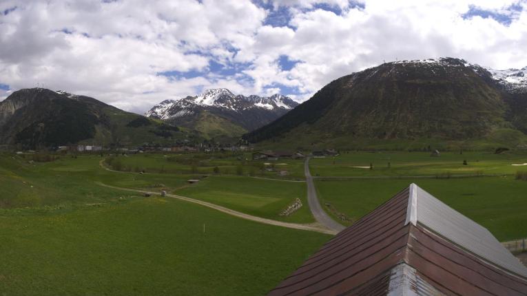 Webcam SkiArena - Andermatt Sedrun: Golfplatz