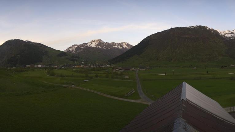 Webcam SkiArena - Andermatt Sedrun: Golfplatz