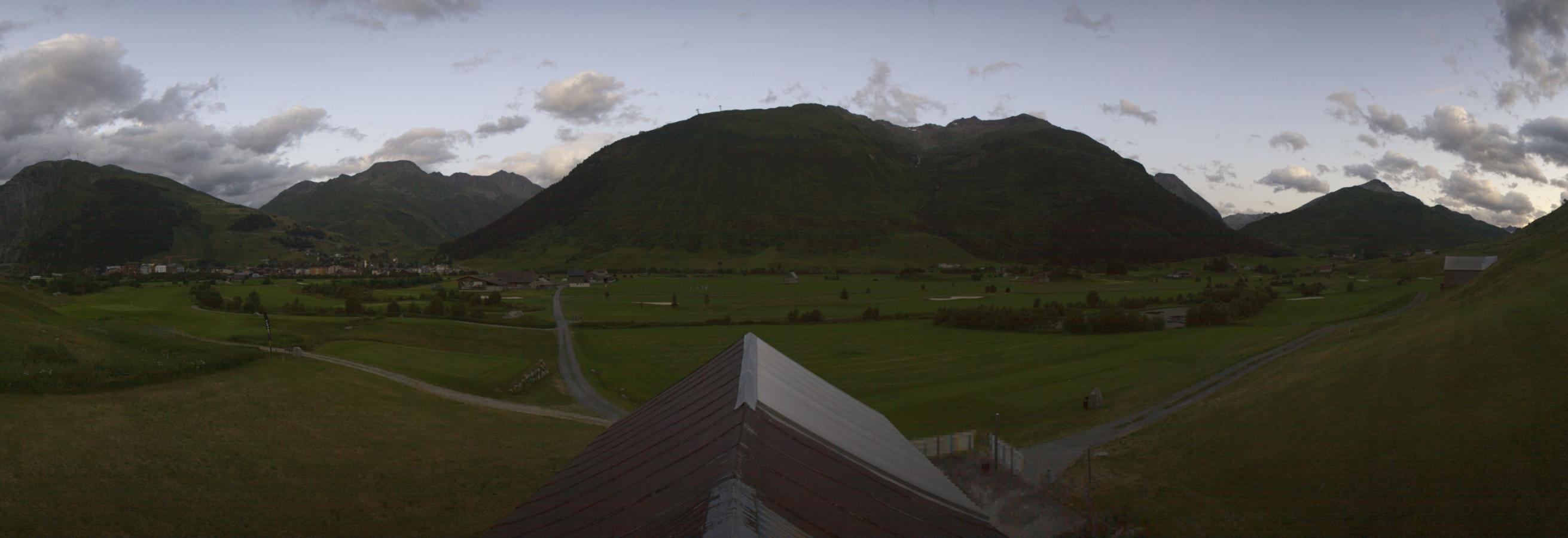Webcam SkiArena - Andermatt Sedrun: Golfplatz