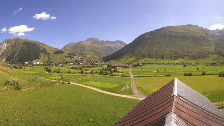 Webcam SkiArena - Andermatt Sedrun: Golfplatz