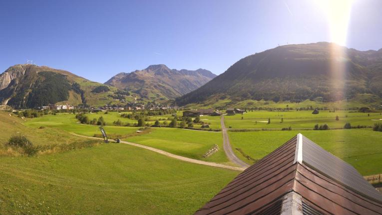 Webcam SkiArena - Andermatt Sedrun: Golfplatz