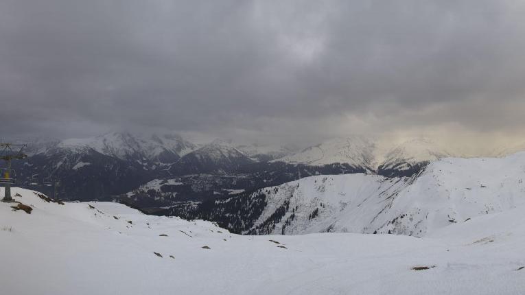 Webcam SkiArena - Andermatt Sedrun: Mittelstation Gendusas, Disentis