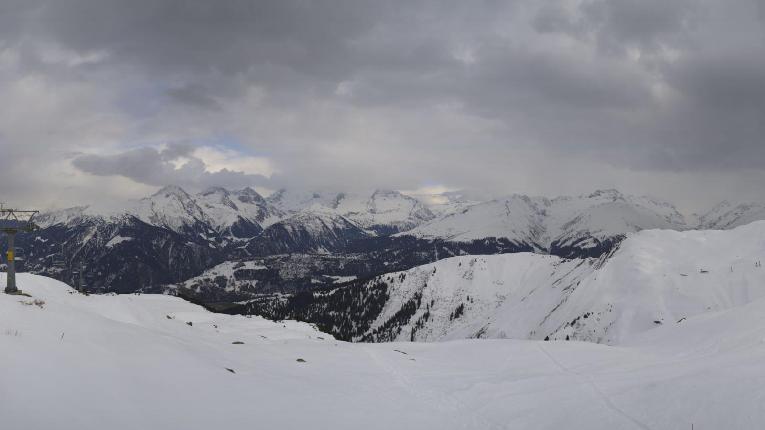Webcam SkiArena - Andermatt Sedrun: Mittelstation Gendusas, Disentis