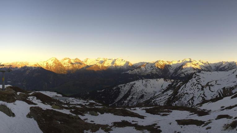 Webcam SkiArena - Andermatt Sedrun: Mittelstation Gendusas, Disentis