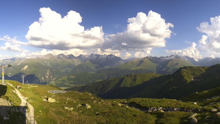 Webcam SkiArena - Andermatt Sedrun: Mittelstation Gendusas, Disentis