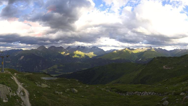 Webcam SkiArena - Andermatt Sedrun: Mittelstation Gendusas, Disentis