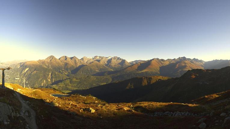 Webcam SkiArena - Andermatt Sedrun: Mittelstation Gendusas, Disentis