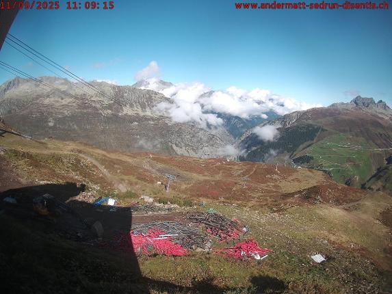 Webcam SkiArena - Andermatt Sedrun: Mittelstation Gurschen, Andermatt