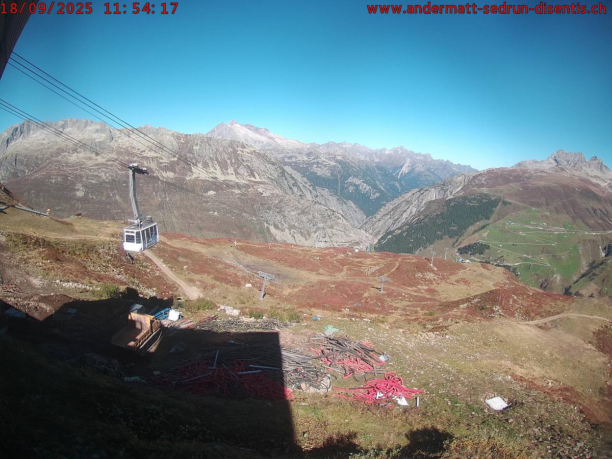 Webcam SkiArena - Andermatt Sedrun: Mittelstation Gurschen, Andermatt