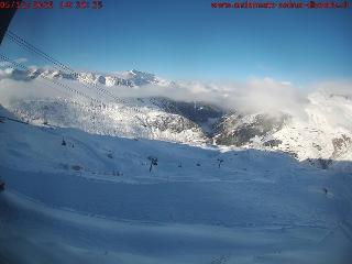 SkiArena - Andermatt Sedrun: Mittelstation Gurschen, Andermatt (skiarena.ch)