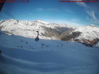 SkiArena - Andermatt Sedrun: Mittelstation Gurschen, Andermatt (skiarena.ch)