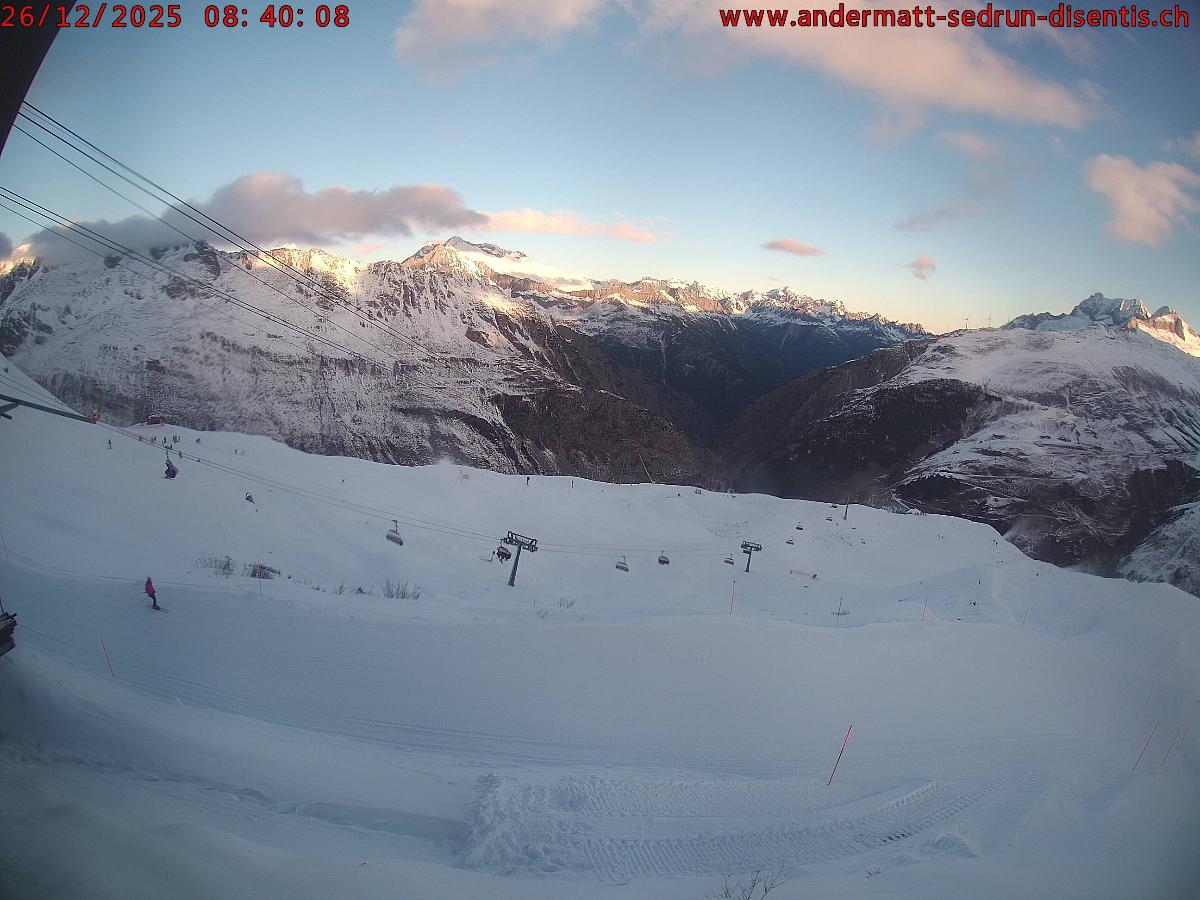 Webcam SkiArena - Andermatt Sedrun: Mittelstation Gurschen, Andermatt