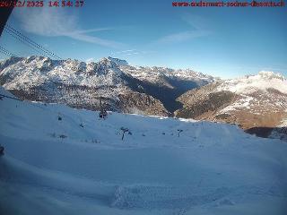 SkiArena - Andermatt Sedrun: Mittelstation Gurschen, Andermatt (skiarena.ch)