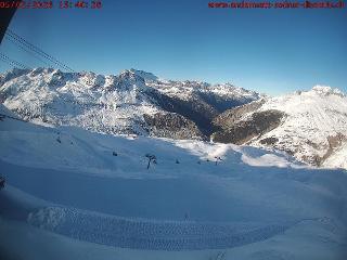 SkiArena - Andermatt Sedrun: Mittelstation Gurschen, Andermatt (skiarena.ch)