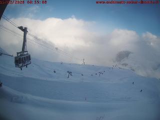 SkiArena - Andermatt Sedrun: Mittelstation Gurschen, Andermatt (skiarena.ch)