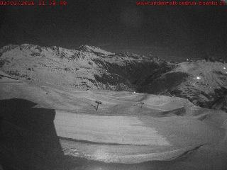 SkiArena - Andermatt Sedrun: Mittelstation Gurschen, Andermatt (skiarena.ch)