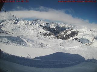 SkiArena - Andermatt Sedrun: Mittelstation Gurschen, Andermatt (skiarena.ch)