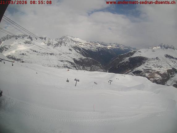 Webcam SkiArena - Andermatt Sedrun: Mittelstation Gurschen, Andermatt