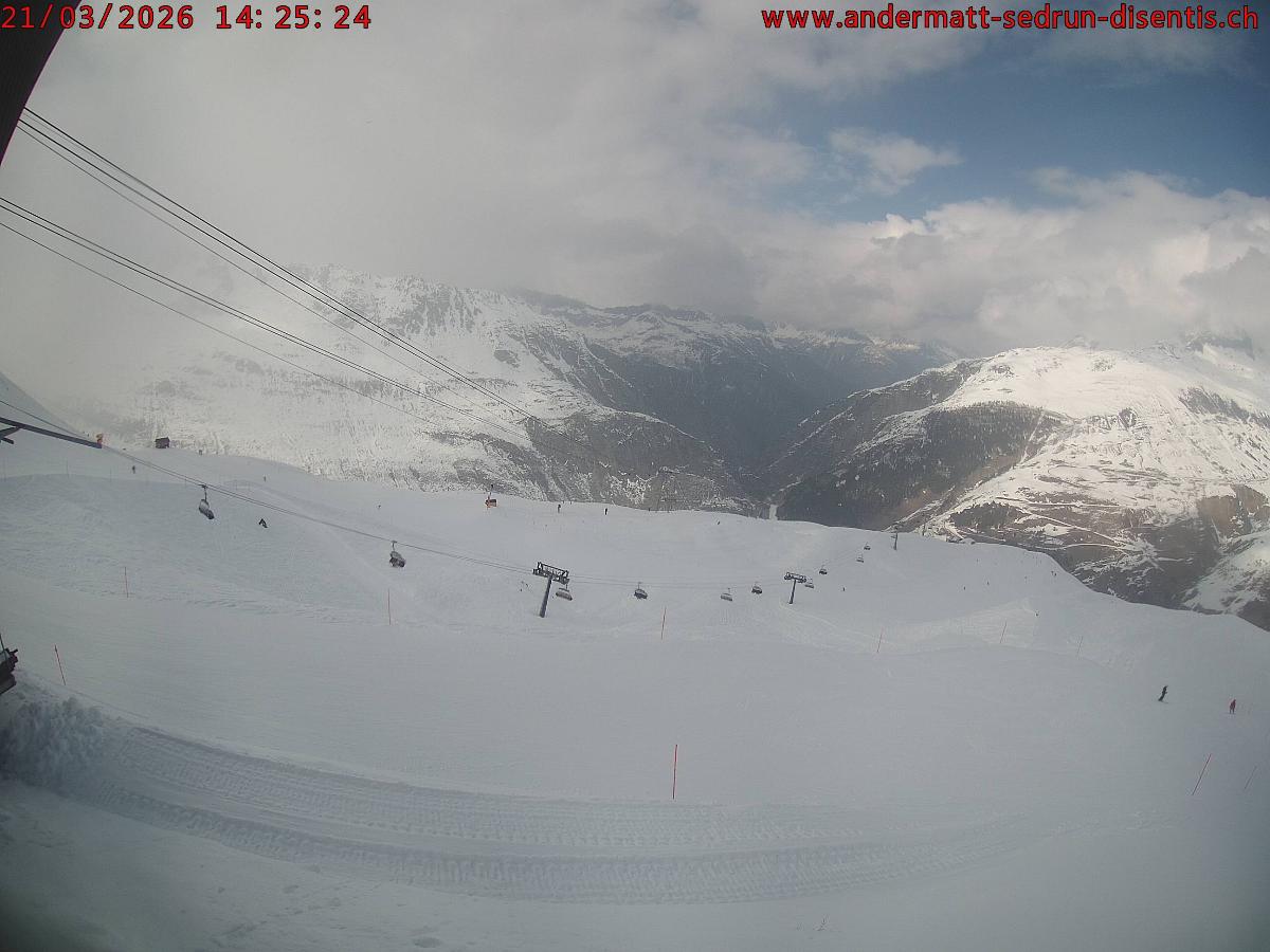 Webcam SkiArena - Andermatt Sedrun: Mittelstation Gurschen, Andermatt