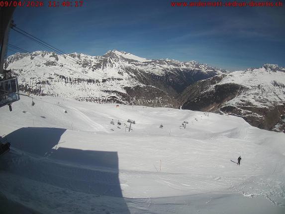 Webcam SkiArena - Andermatt Sedrun: Mittelstation Gurschen, Andermatt