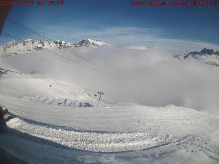 SkiArena - Andermatt Sedrun: Mittelstation Gurschen, Andermatt (skiarena.ch)