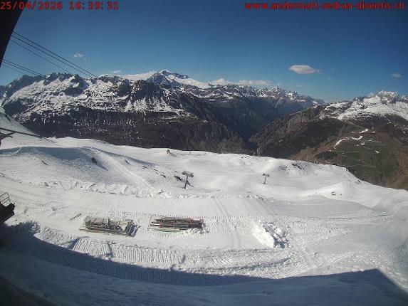 Webcam SkiArena - Andermatt Sedrun: Mittelstation Gurschen, Andermatt